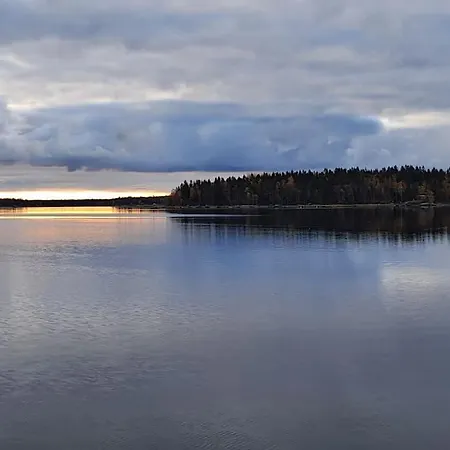 Modernia Majoitusta Luonnon Keskellae Soderudden