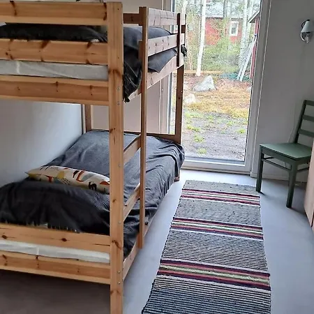Modernia Majoitusta Luonnon Keskellae Villa